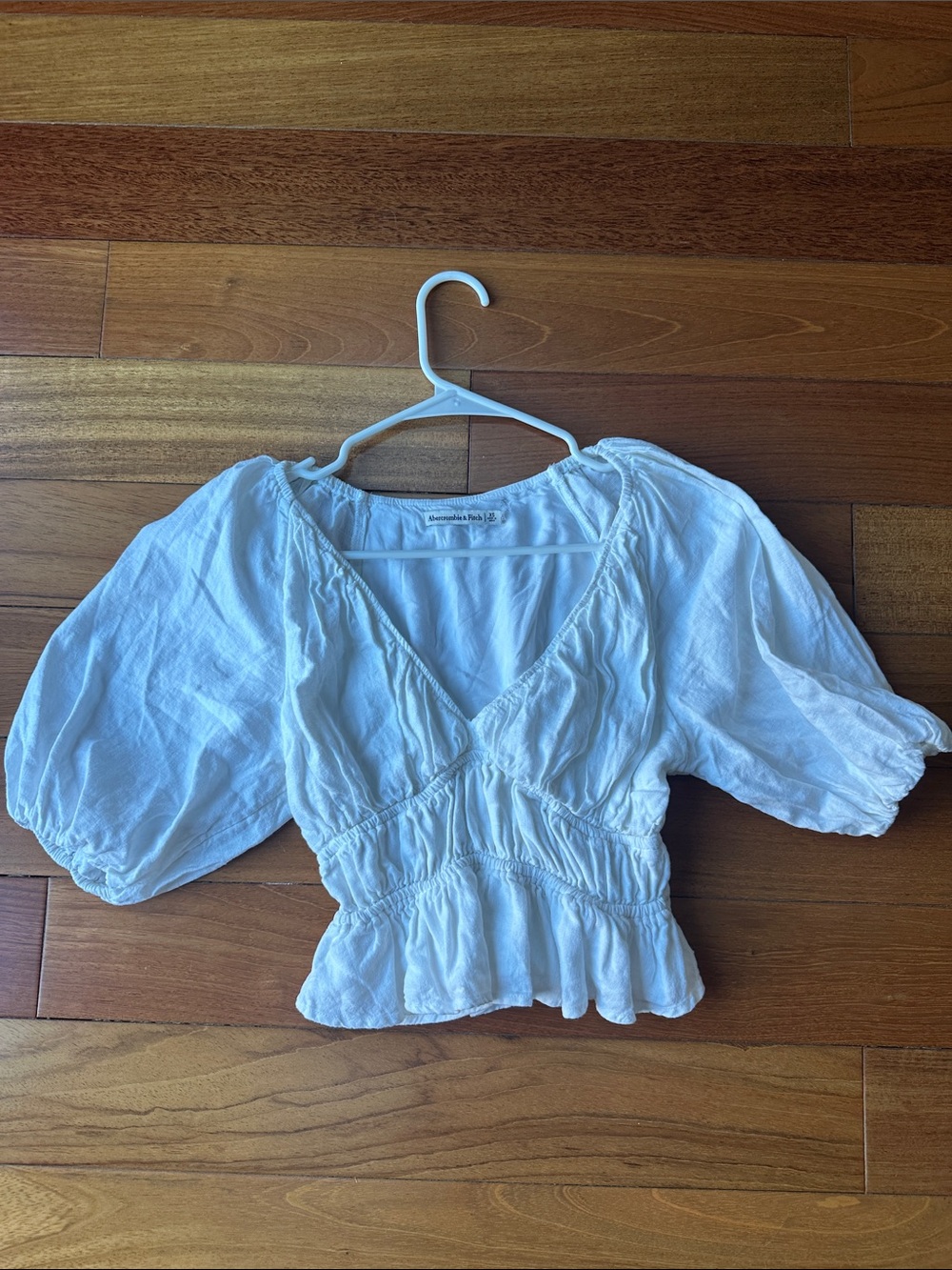Abercrombie & Fitch White Puff-Sleeve V-Neck Crop Peasant Top
